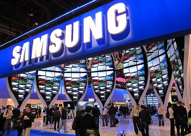 Samsung Revolutioneaza Lumea Tehnologiei Nicio Alta Companie N A Mai Avut Curajul Sa Faca Asta