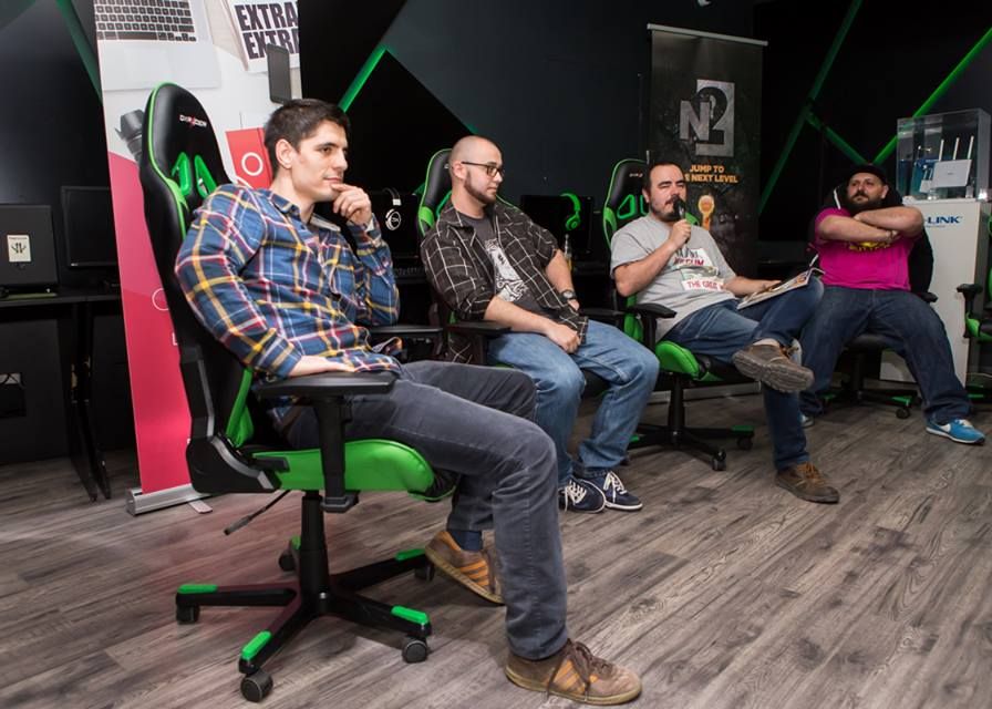 Revista De Gaming Nivelul2 Lanseaza Un Nou Numar Cine Sunt Oamenii Care Testeaza Si Scriu Despre Cele