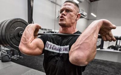 Superstarul din wrestling, John Cena, si-a impresionat fanii de pe net