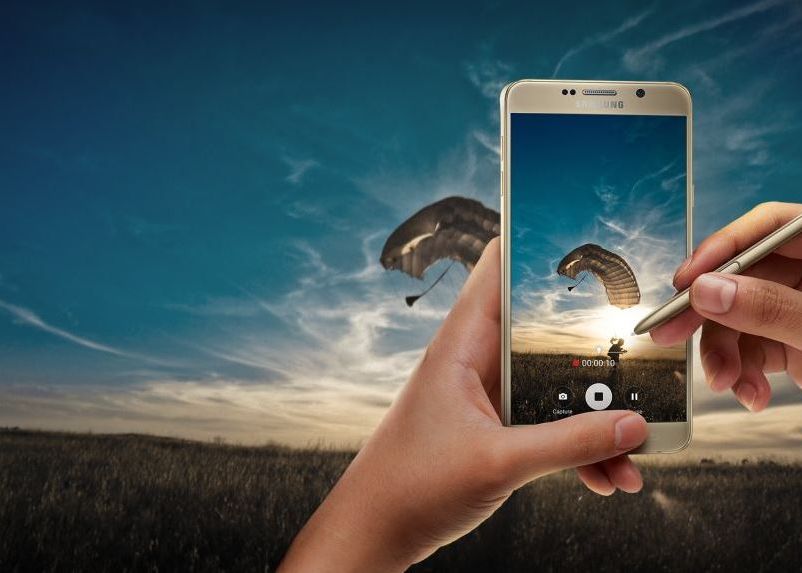 Samsung Pregateste Primul Telefon Din Lume Cu O Functie Spectaculoasa Note 6 Poate Fi Lansat Mult Mai