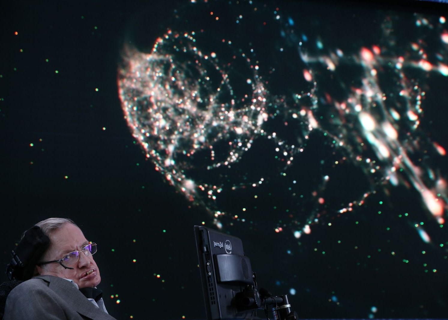 Stephen Hawking Si Mark Zuckerberg Au Lansat Un Proiect De 100 De Milioane De Dolari Pentru Descoperirea