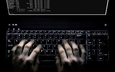 Hackerii pot spiona apelurile tale telefonice si mesajele doar folosind numarul tau