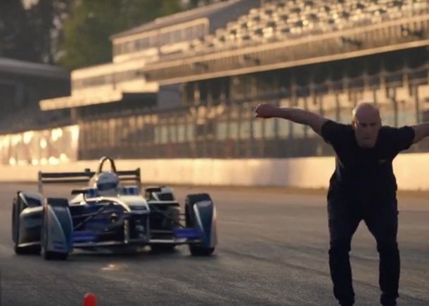 Cascadoria Pe Care Nimeni Nu A Mai Incercat O Ce S A Intamplat Cand A Vrut Sa Faca Un Backflip Peste O