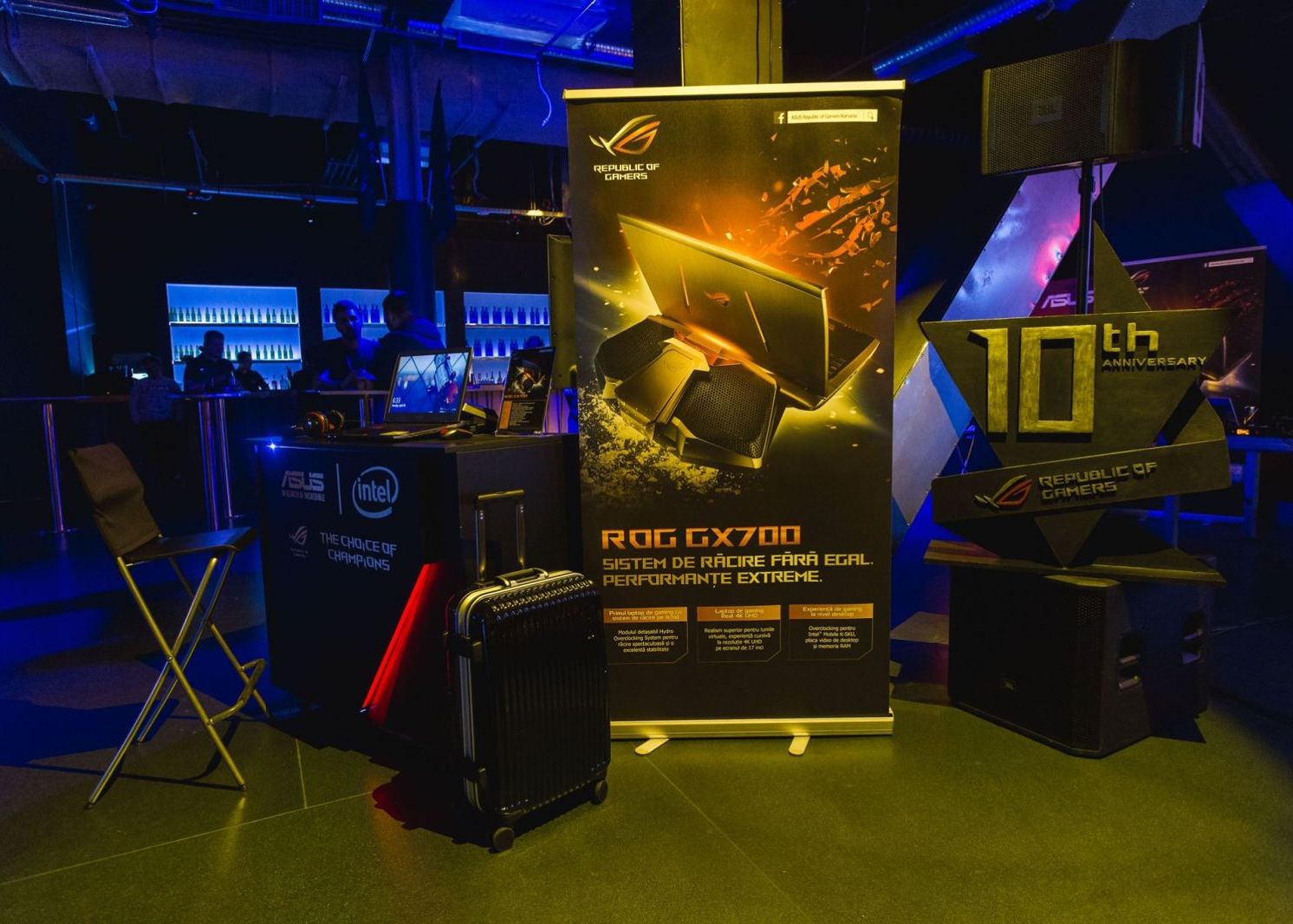 ASUS Republic of Gamers a implinit 10 ani Asus Republic Of Gamers A Implinit 10 Ani