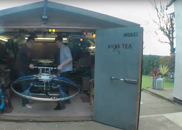 A Lucrat Zeci De Ore In Garaj Dar Ce A Facut I A Uimit Pe Toti Videoclipul A Fost Vazut De Peste 1 500