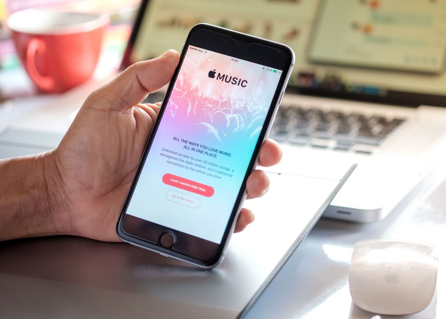 Un barbat acuza Apple ca i-a sters 20 de ani de muzica de pe calculator! Ce program si-a instalat Un Barbat Acuza Apple Ca I A Sters 20 De Ani De Muzica De Pe Calculator Ce Program Si A Instalat