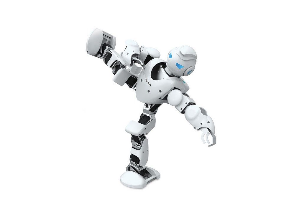 Robotii Umanoizi Alpha 1s Adusi In Premiera In Romania Si Europa Cat Costa