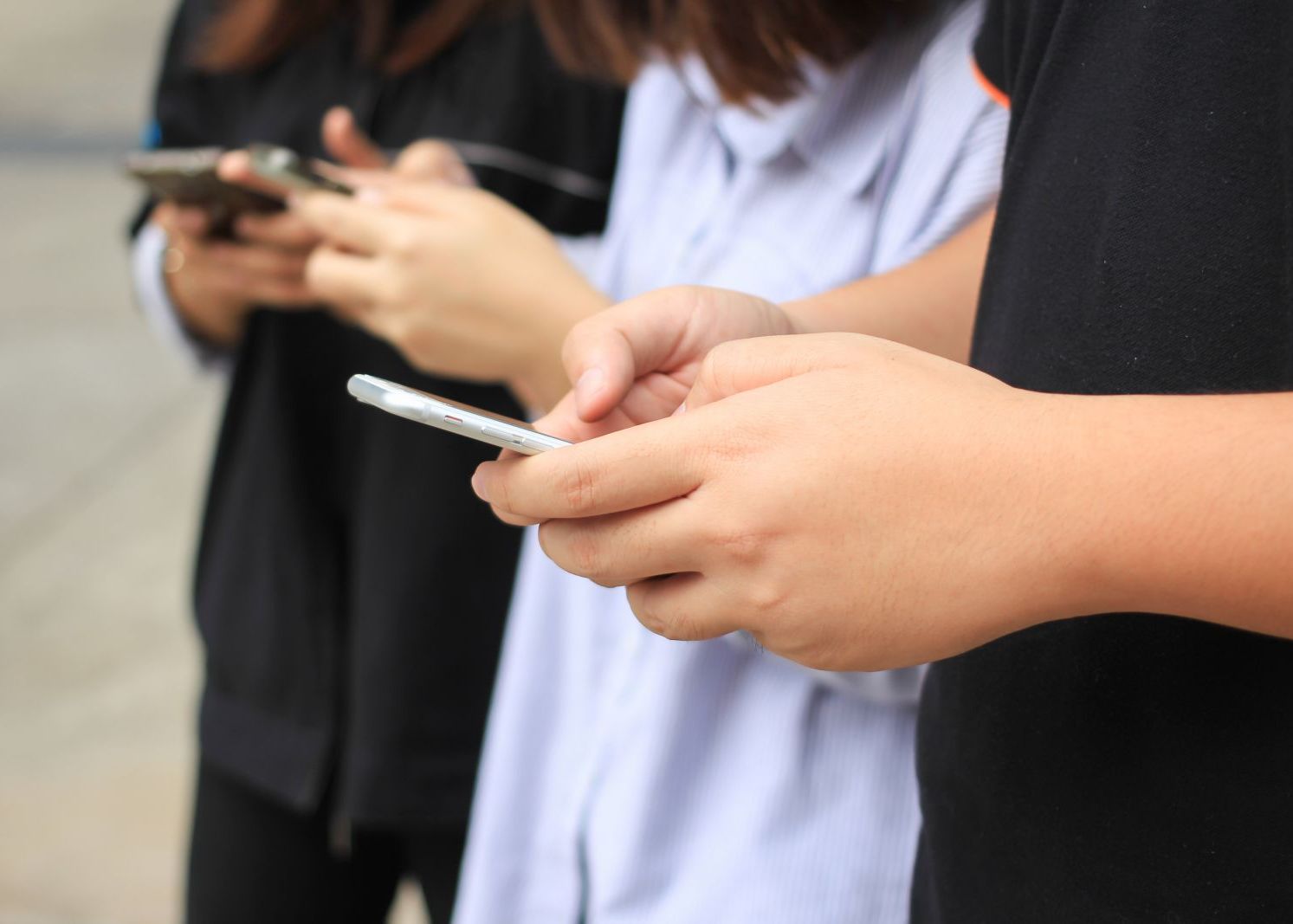 Au Scos Telefonul Si Au Inceput Sa Filmeze Politia A Fost Imediat Alertata Ce Clip Socant Au Transmis