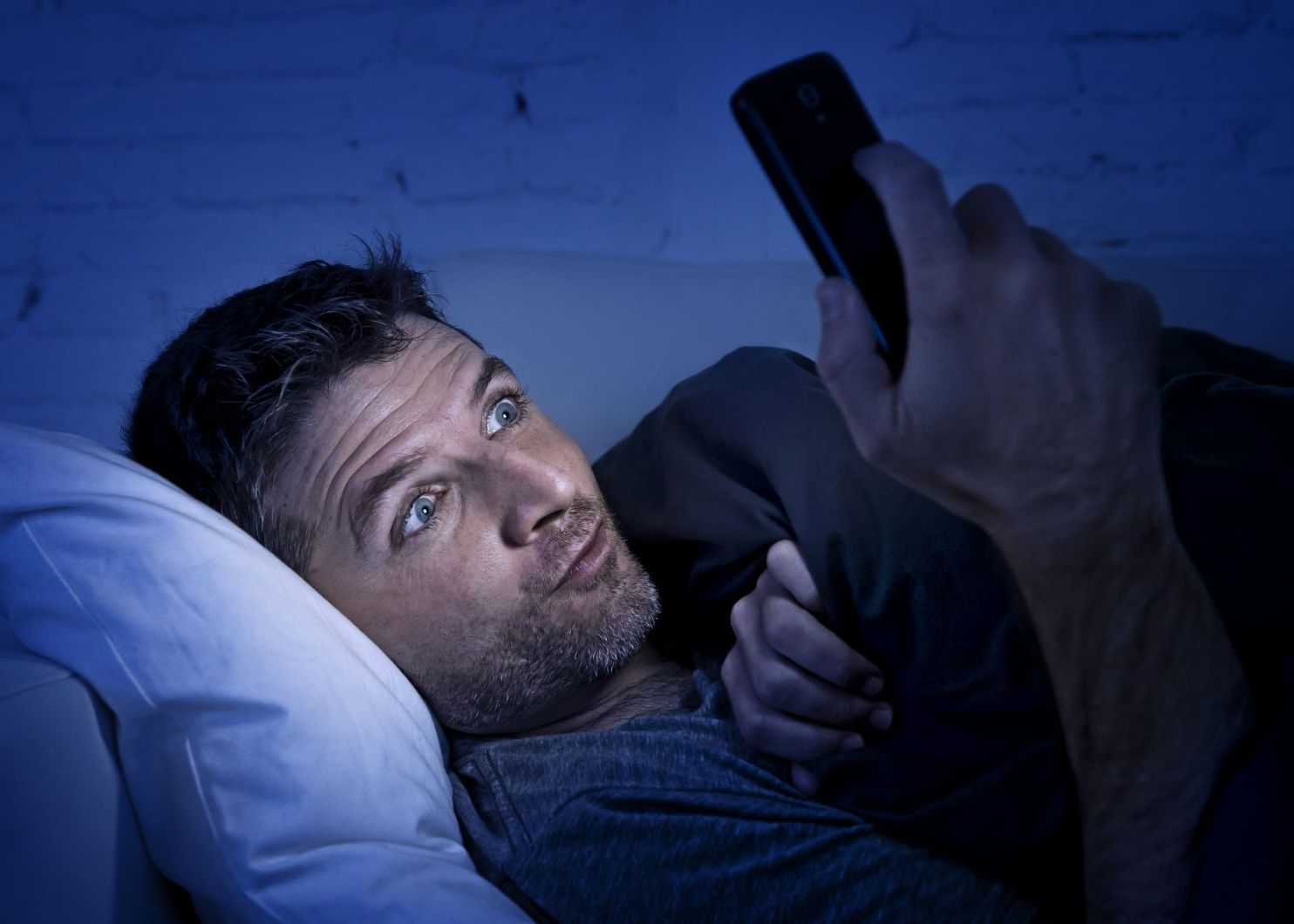 Veste Proasta Pentru Utilizatorii Care S Au Uitat La Filme Pentru Adulti Pe Telefon