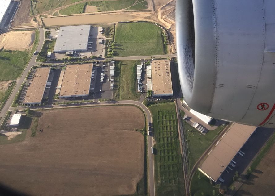 A Facut O Poza Pe Geamul Avionului Cand A Ajuns Acasa Nu I A Venit Sa Creada Ce Era In Fotografie Foto