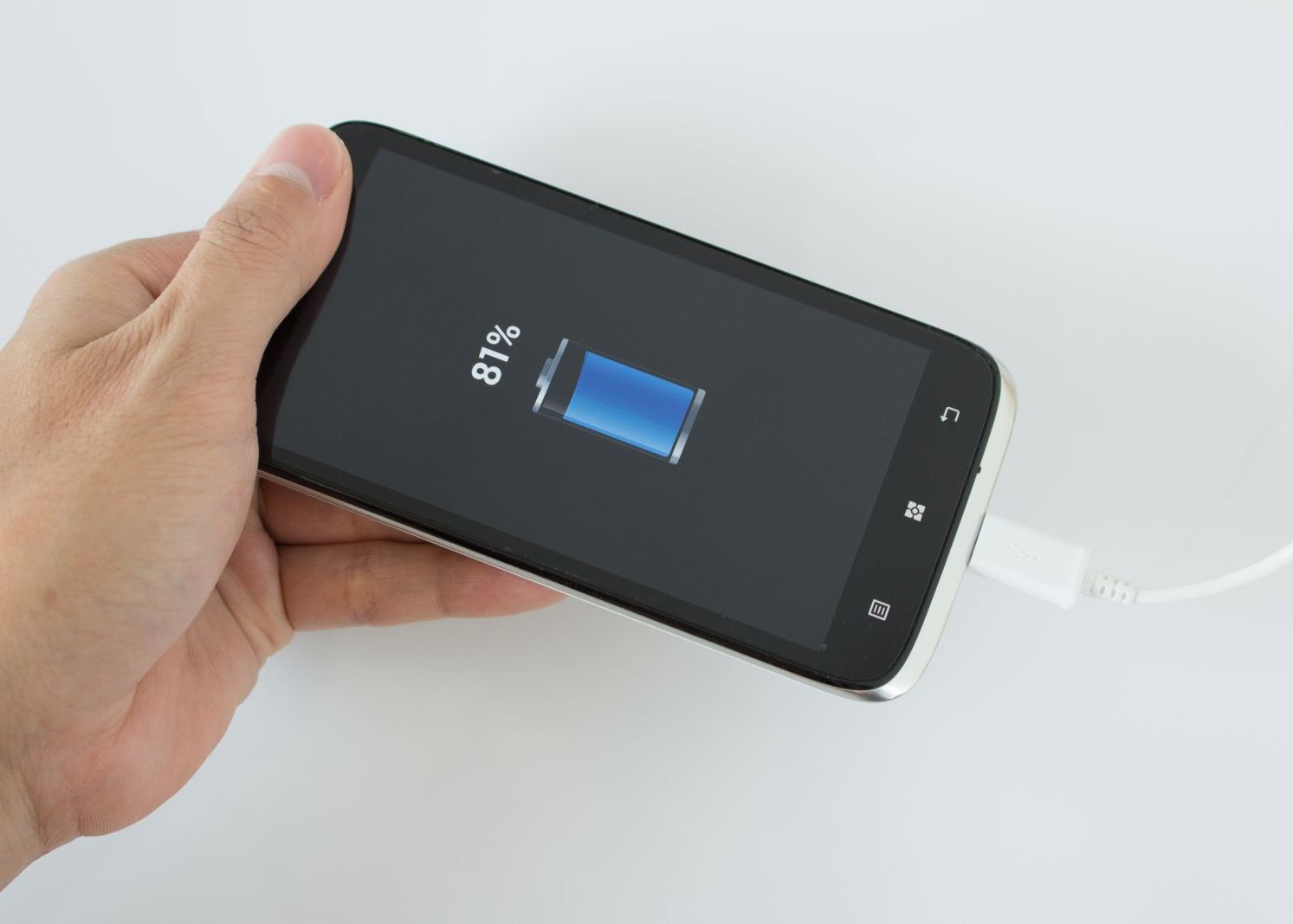 Top telefoane care se incarca cel mai repede de la 0 la 100% Top Telefoane Care Se Incarca Cel Mai Repede De La 0 La 100