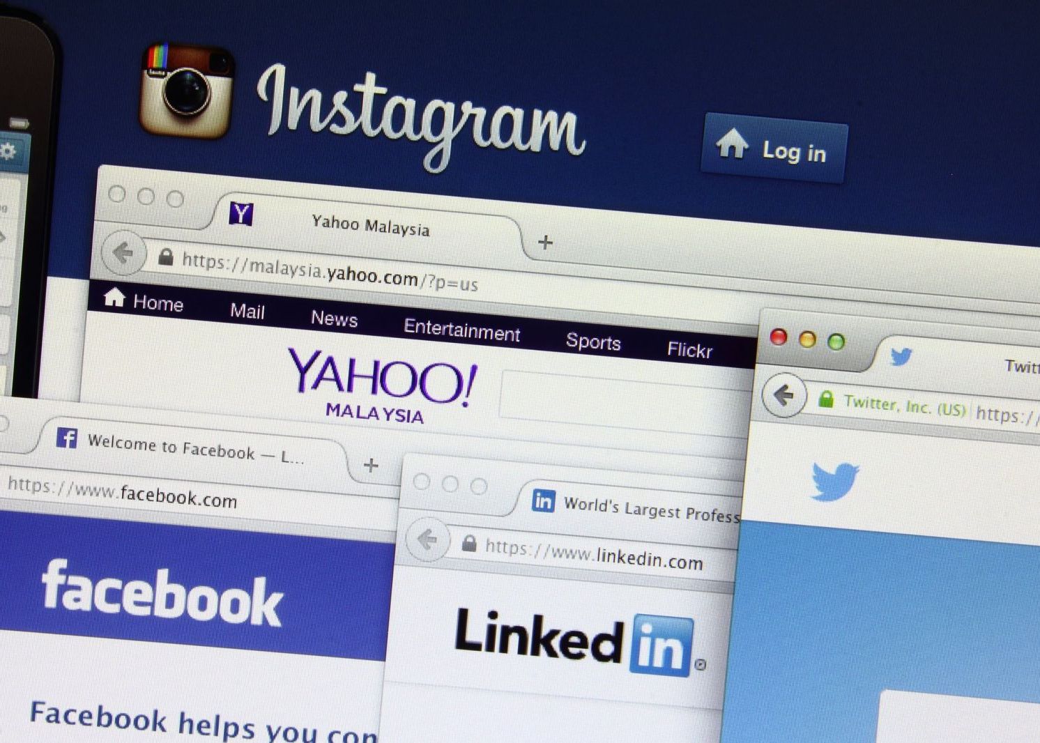 Twitter Si Yahoo Au Avut Discutii Pentru Fuzionare