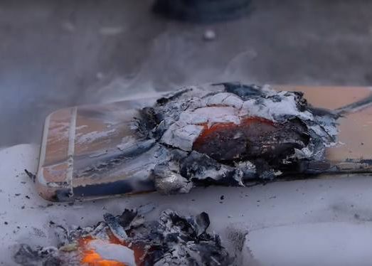 A Ajuns Asa In Mai Putin De 30 De Secunde Ce S A Intampla Cu Acest Iphone 6s Experimentul Pe Care Nu Trebuie