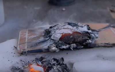 A ajuns asa in mai putin de 30 de secunde! Ce s-a intampla cu acest iPhone 6s! Experimentul pe care nu trebuie sa-l faci niciodata