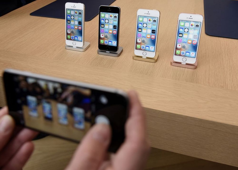 Iphone Ul Este In Cadere Libera Apple A Ajuns Pe Locul 5