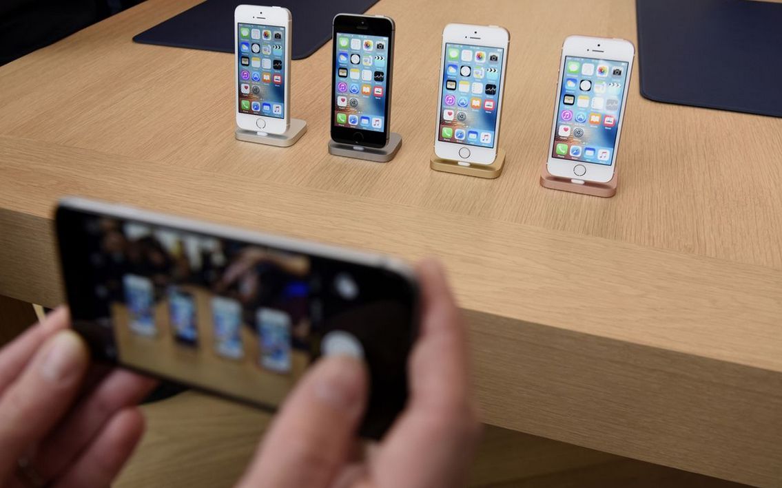 Iphone Ul Este In Cadere Libera Apple A Ajuns Pe Locul 5