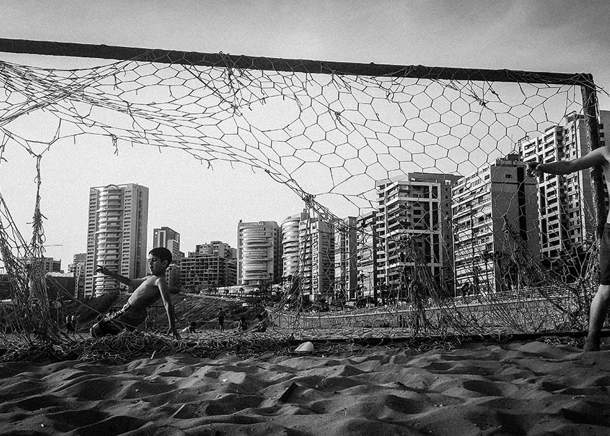 Confesiunea Unui Fotograf Roman Las Foarte Putine Lucruri La Voia Intamplarii