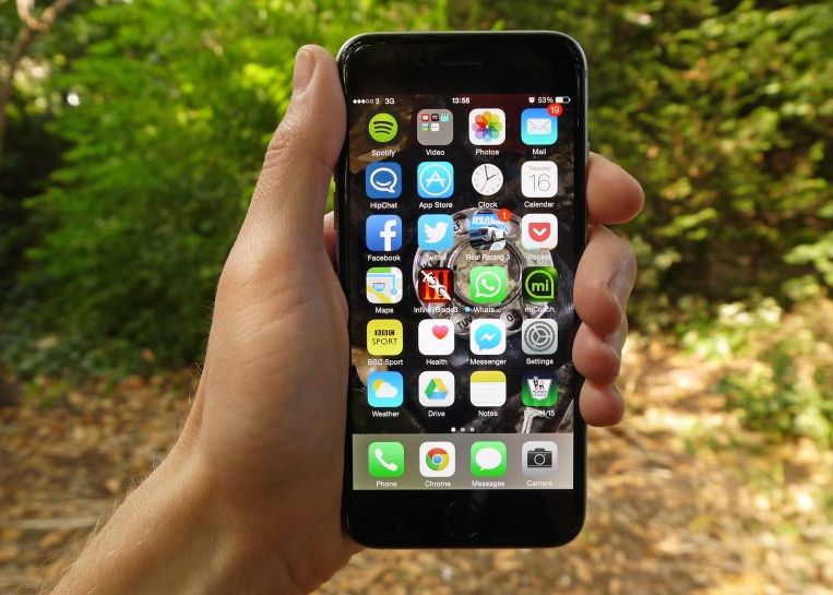 Ai iPhone sau Mac? Hackerii iti pot fura datele personale, daca nu te protejezi urgent Ai Iphone Sau Mac Hackerii Iti Pot Fura Datele Personale Daca Nu Te Protejezi Urgent
