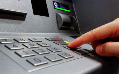 Alerta pentru clientii unei banci din Romania! Cum au fost atacati de catre hackeri