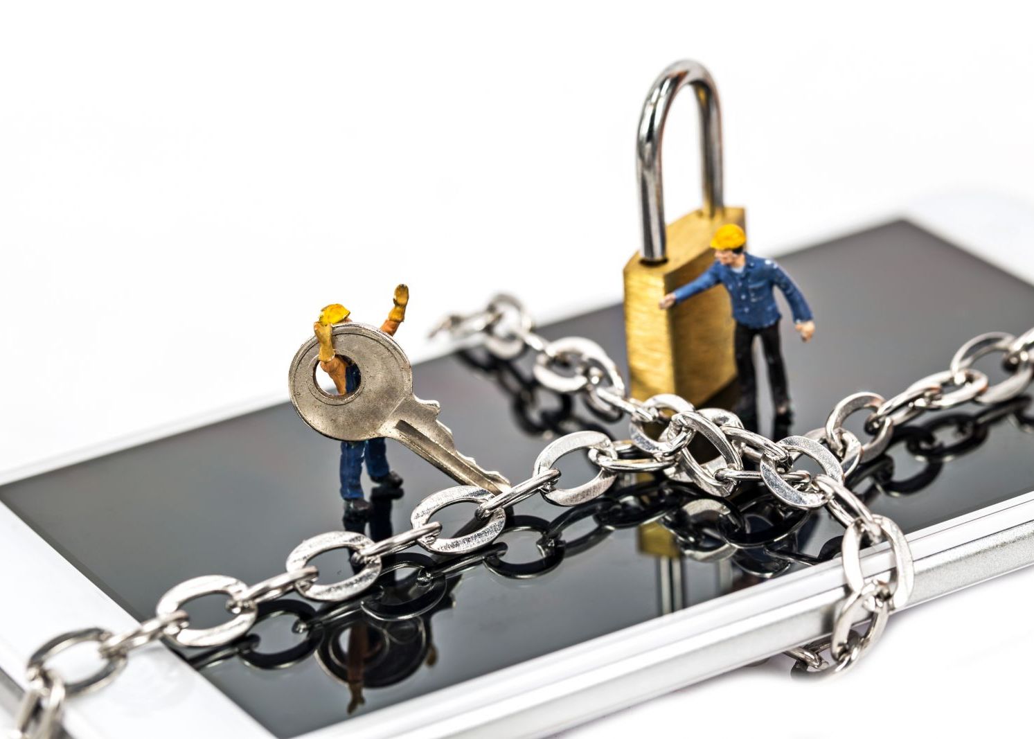 Un Londonez A Ajuns Dupa Gratii Dupa Ce A Refuzat Sa Si Deblocheze Telefonul La Cerere Politistilor