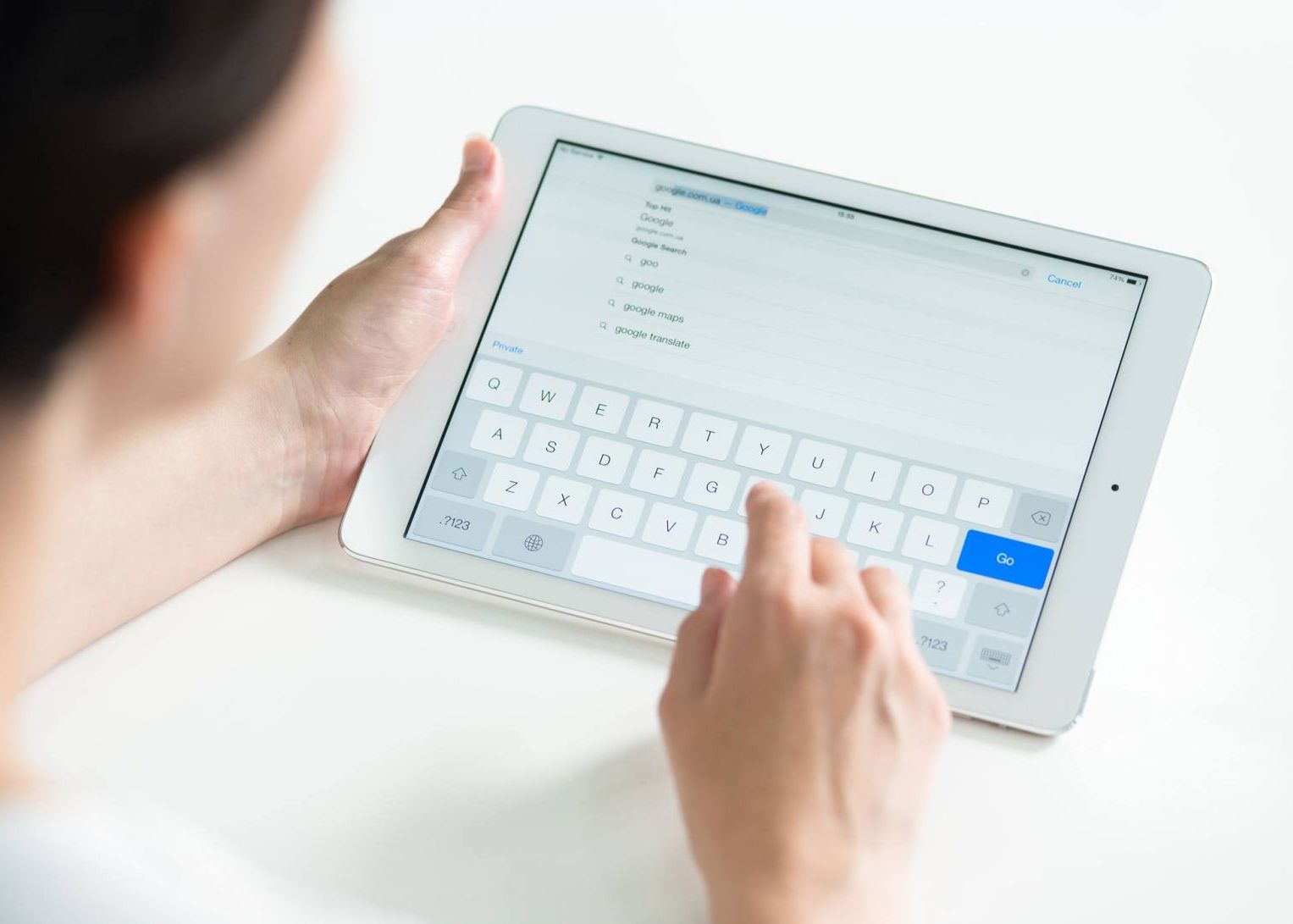 Socul Inimaginabil Pe Care L A Avut O Femeie Cand A Intrat Pe Net Ce Era Transmis In Direct Este Revoltator