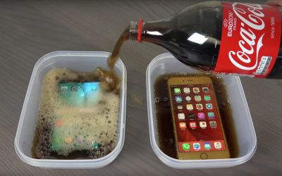 Experimentul pe care nu trebuie sa-l ratezi! A luat 2 telefoane de top si le-a pus in Cola apoi in congelator! La final a avut un soc