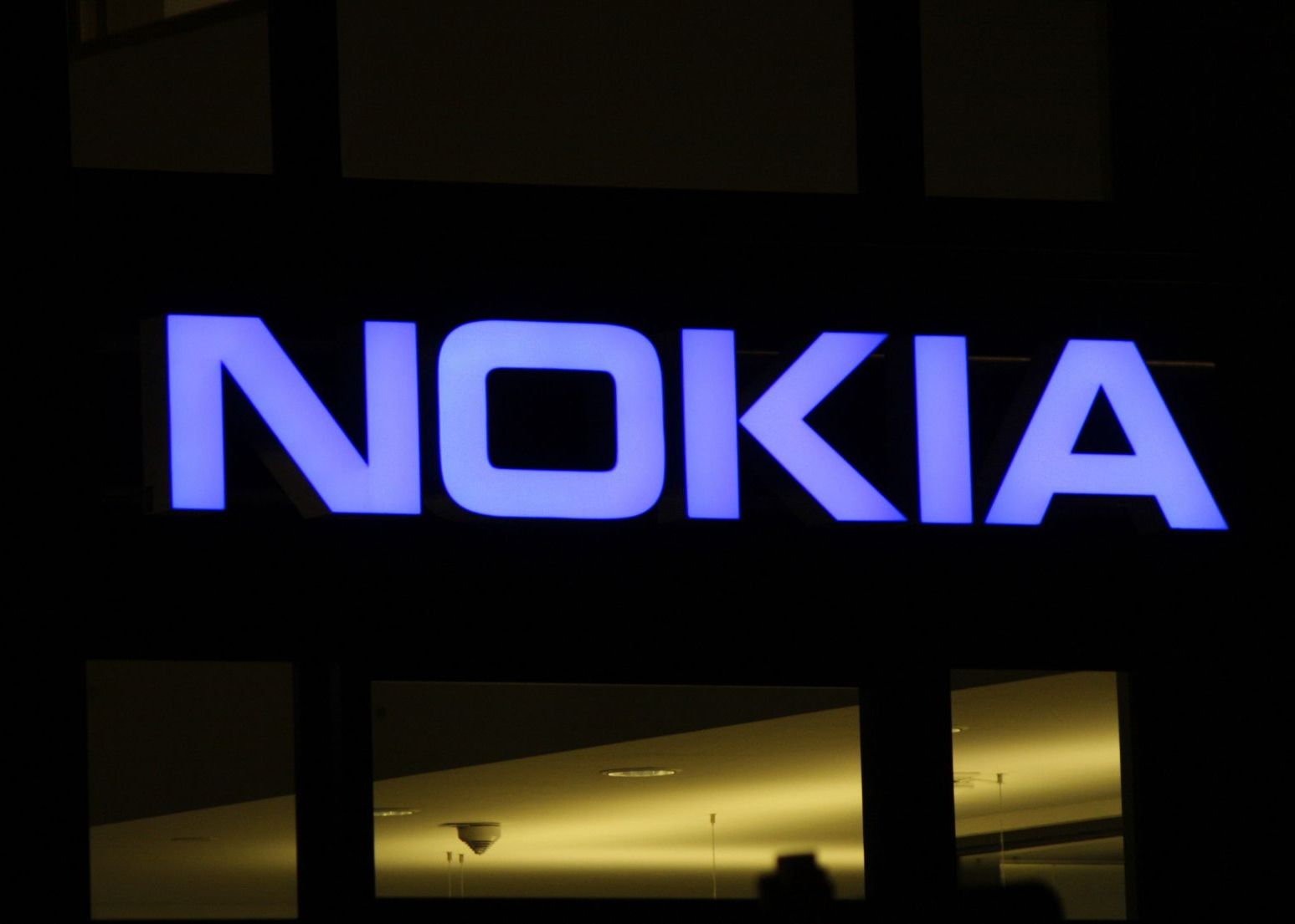 Lovitura pentru Nokia: directorul diviziei responsabile de relansarea pe piata a telefoanelor mobile si-a dat demisia Lovitura Pentru Nokia Directorul Diviziei Responsabile De Relansarea Pe Piata A Telefoanelor Mobile Si