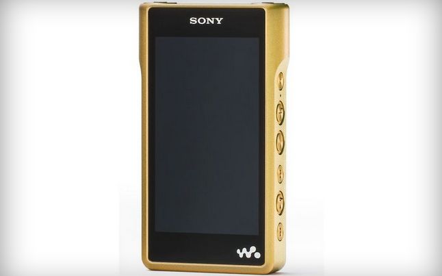 Sony A Lansat Cel Mai Tare Walkman Placat Cu Aur Costa Cat O Masina Care Este Pretul