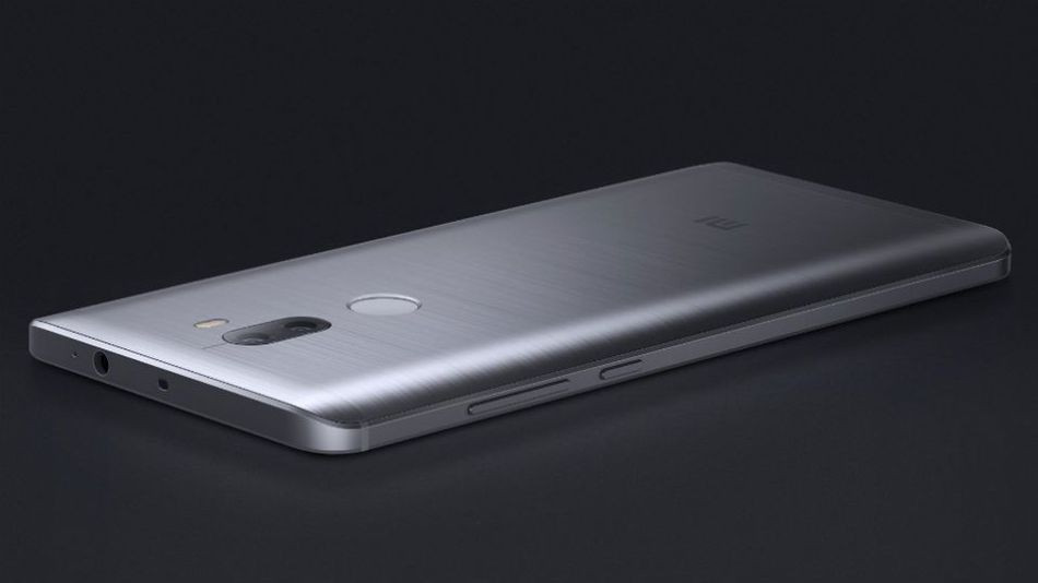 Telefonul care se bate cu Galaxy S7 si iPhone 7, dar costa de 2 ori mai putin, tocmai a fost lansat! Ce poate sa faca