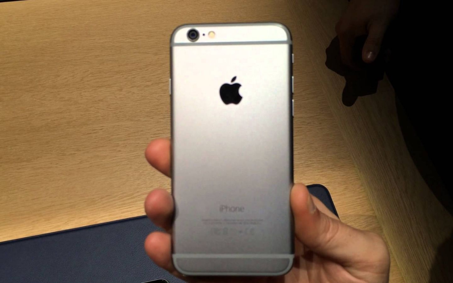 Si Un Iphone A Explodat Dupa Haosul Cu Galaxy Note7 Proprietarul A Ajuns La Spital Ce S A Intamplat