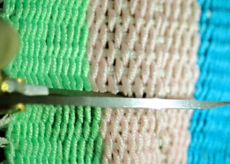 Hainele viitorului: tesaturi inteligente, care incarca telefonul mobil sau tableta Hainele Viitorului Tesaturi Inteligente Care Incarca Telefonul Mobil Sau Tableta