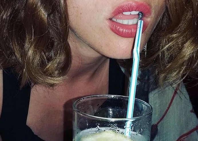 Aceasta Fata A Devenit Celebra In Doar 2 Luni Dar Nimeni Nu Stia Ce Face Adevarul Din Spatele Pozelor 1