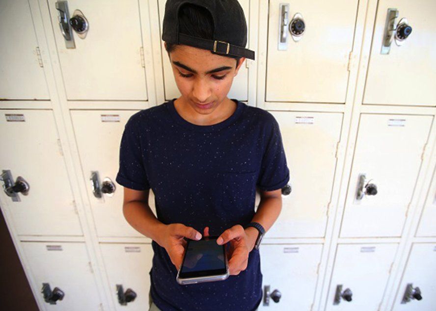 Ca Sa Scape De Temele La Matematica Un Elev A Inventat O Aplicatie Geniala