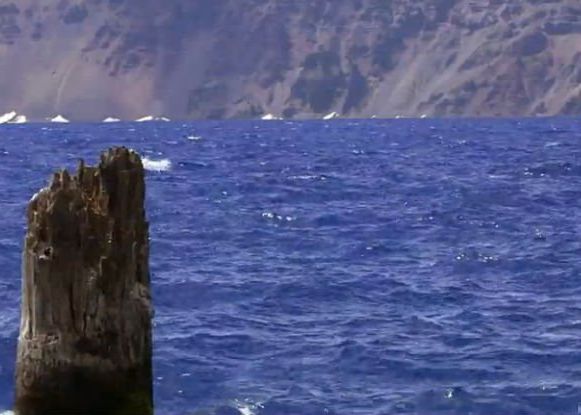 Batranul Din Lac Misterul Care Pare Sa Incalce Legile Fizicii