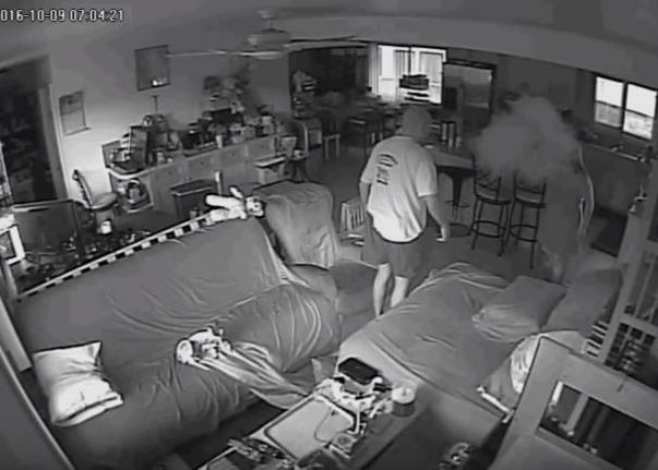 Primul Clip Cu Un Galaxy Note7 Care Explodeaza Ce S A Intamplat Cu Un Barbat In Timp Ce Dormea