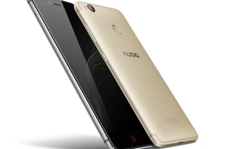 Telefonul pe care oricine isi doreste sa-l aiba tocmai a fost lansat! Are un pret neasteptat Telefonul Pe Care Oricine Isi Doreste Sa L Aiba Tocmai A Fost Lansat Are Un Pret Neasteptat