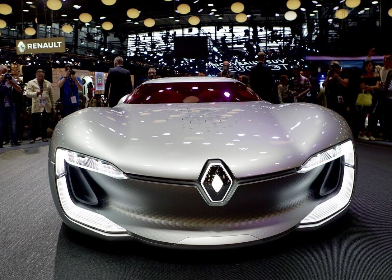 Multimedia Renault A Prezentat Noul Megane Sedan Clio R S 16 Si Electrica Zoe Cu Autonomie Dublata