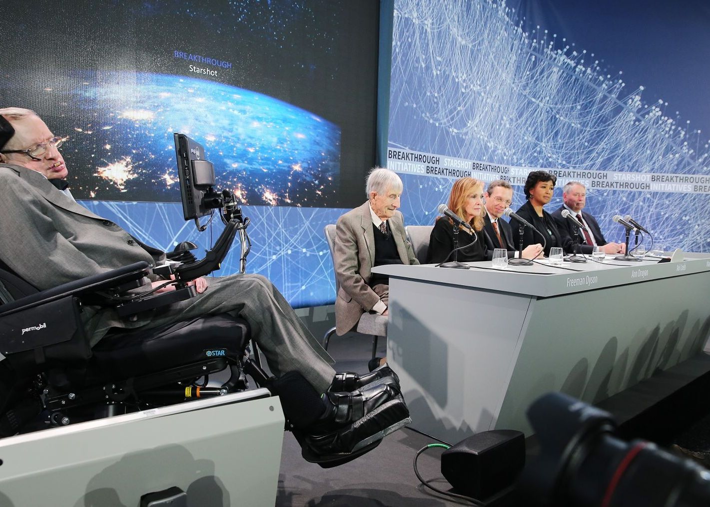 Avertismentul Lui Stephen Hawking Poate Fi Cel Mai Mare Eveniment Din Istoria Civilizatiei Noastre