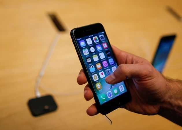 Stii ce versiune de iPhone 7 ai cumparat? Unele telefoane au un modem mai lent Stii Ce Versiune De Iphone 7 Ai Cumparat Noul Model Poate Avea Un Modem Mai Lent