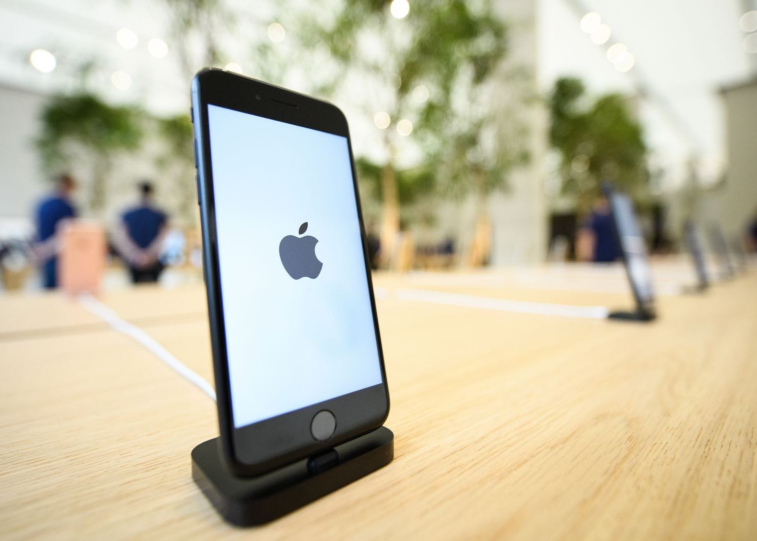 iPhone 7, esec major pentru Apple? Anuntul facut de companie! Ce s-a intamplat dupa lansarea telefonului Iphone 7 Esec Major Pentru Apple Anuntul Facut De Companie Ce S A Intamplat Dupa Lansarea Telefonului