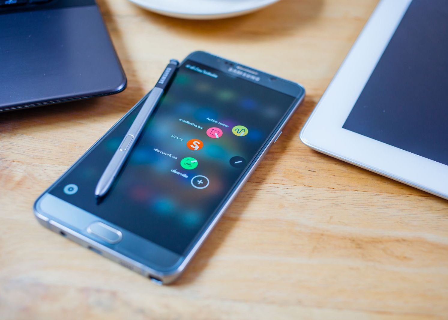 Samsung A Fost Aproape De Dezastru Dupa Fiasco Ul Galaxy Note7 Cel Mai Negru Moment Din Ultimii 8 Ani