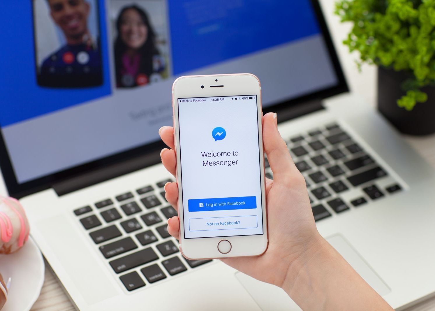Mutare fara precedent facuta de Facebook! Ce se va intampla cu aplicatia de pe telefon Mutare Fara Precedent Facuta De Facebook Ce Se Va Intampla Cu Aplicatia De Pe Telefon