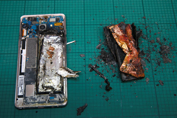Cel mai ghinionist hot! A furat un Galaxy Note7 si i-a explodat! Ce s-a intamplat dupa aceea