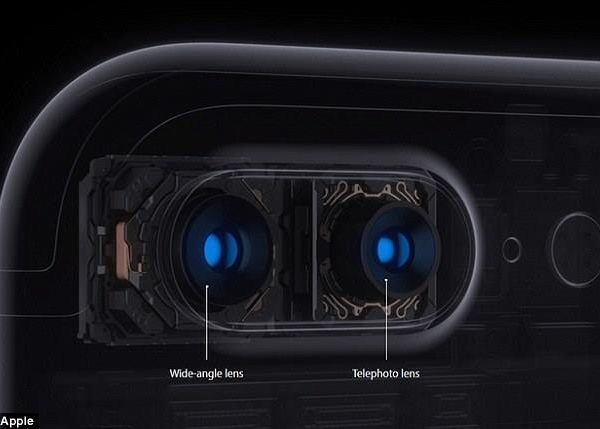 Camera de pe iPhone 8 se anunta fantastica! Este prima data cand Apple va lansa 3 versiuni de iPhone in acelasi timp! Cu ce vor veni Camera De Pe Iphone 8 Se Anunta Fantastica Este Prima Data Cand Apple Va Lansa 3 Versiuni De Iphone In