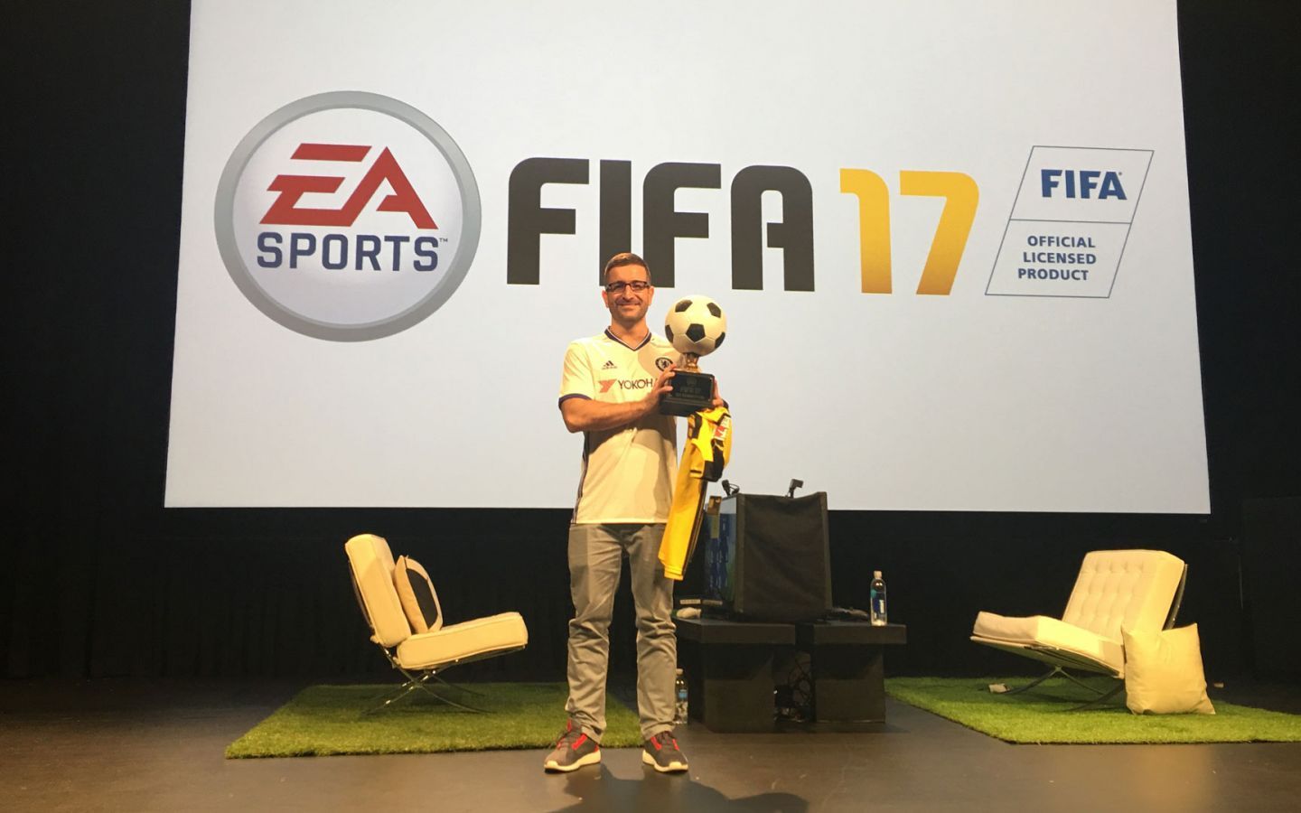 Un Roman A Castigat Turneul De Fifa 17 Organizat De Ea