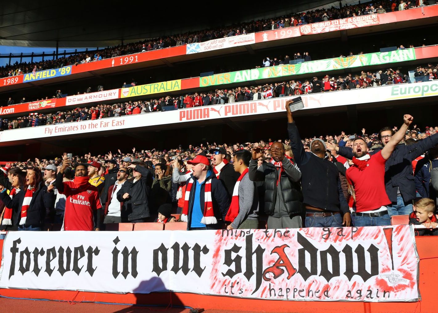 Un Fan Al Lui Arsenal A Stat Jumatate Din Meciul Cu Psg Pe Facetime Cu Iubita