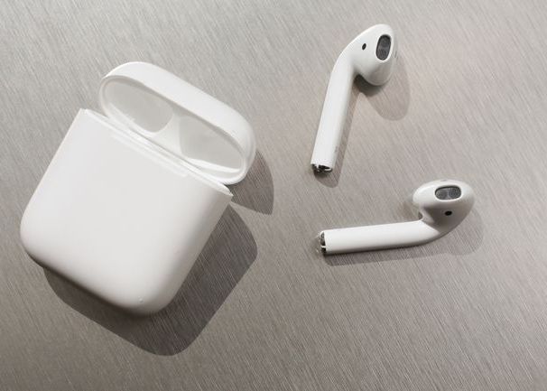 Castile Airpods Lansate Dupa Indelungi Amanari Cand Vor Fi Disponibile Pe Piata