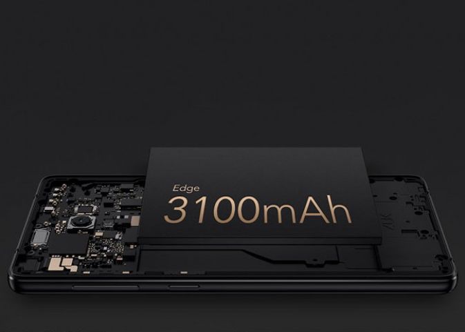 Telefonul Finalului De An A Fost Lansat Oficial Este Foarte Puternic Si Are Pret Mic