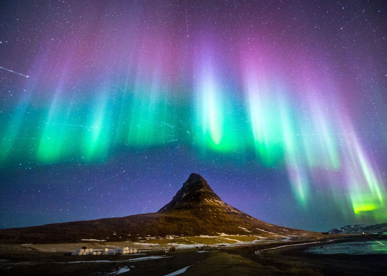 Sunete Ciudate Venite Din Cer In Timpul Aurorei Boreale Care Este Explicatia