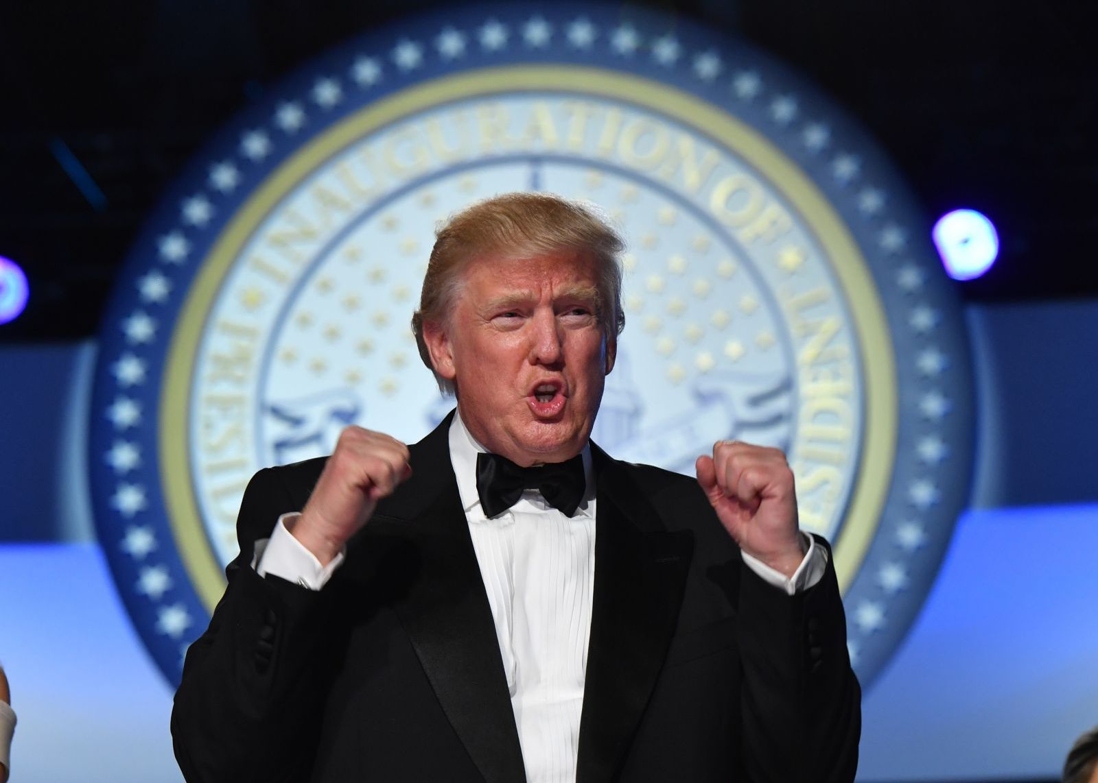 Gest Ilegal Facut De Donald Trump In Mai Putin De 24 De Ore De Cand A Devenit Presedintele Sua Ce A Scris 1